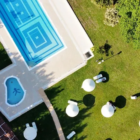 Hotell Rebecca's Village Corfu Karousádes